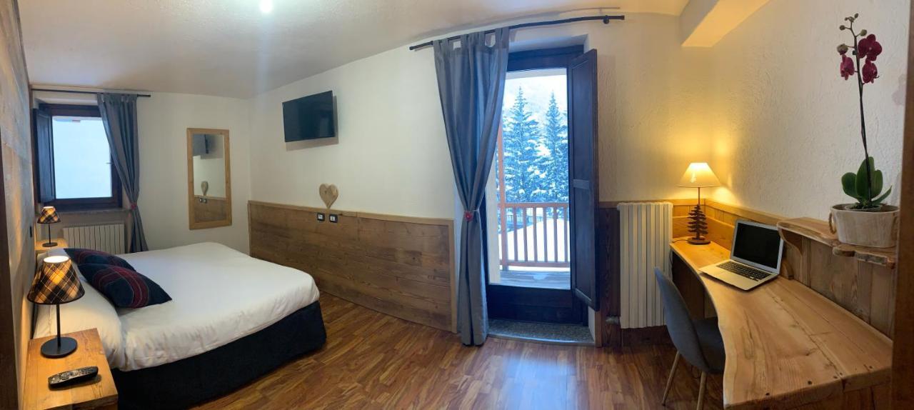 Hotel Coeur Du Village La Thuile Ngoại thất bức ảnh