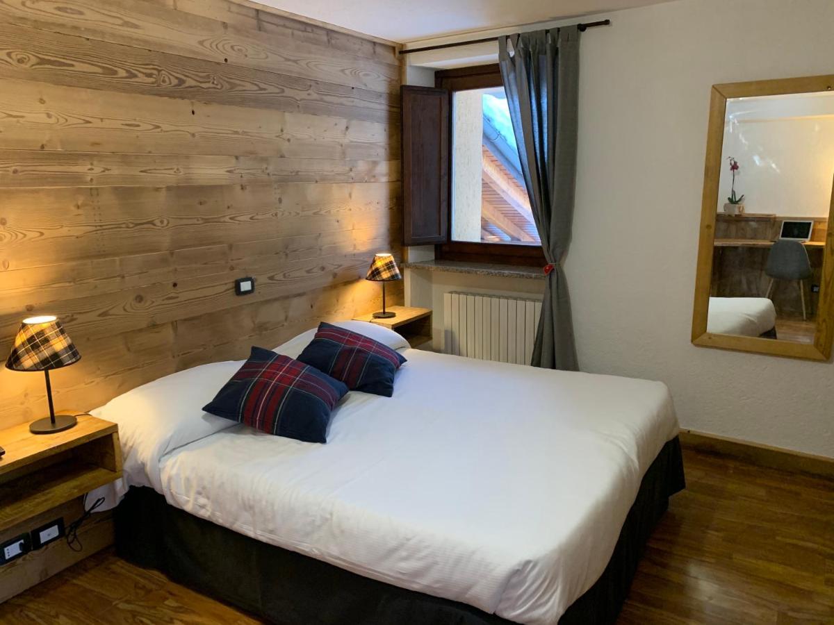 Hotel Coeur Du Village La Thuile Ngoại thất bức ảnh