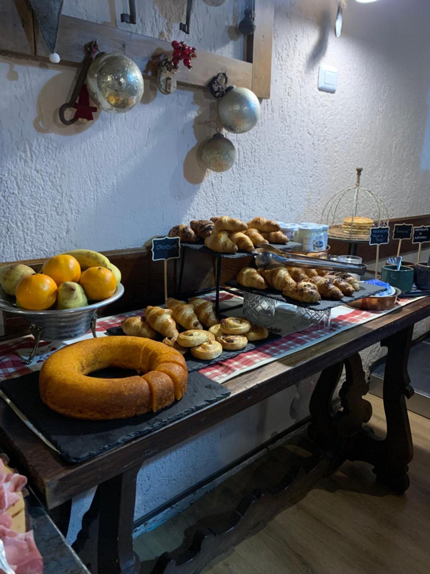 Hotel Coeur Du Village La Thuile Ngoại thất bức ảnh