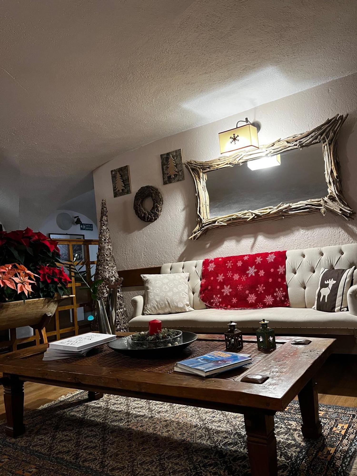Hotel Coeur Du Village La Thuile Ngoại thất bức ảnh