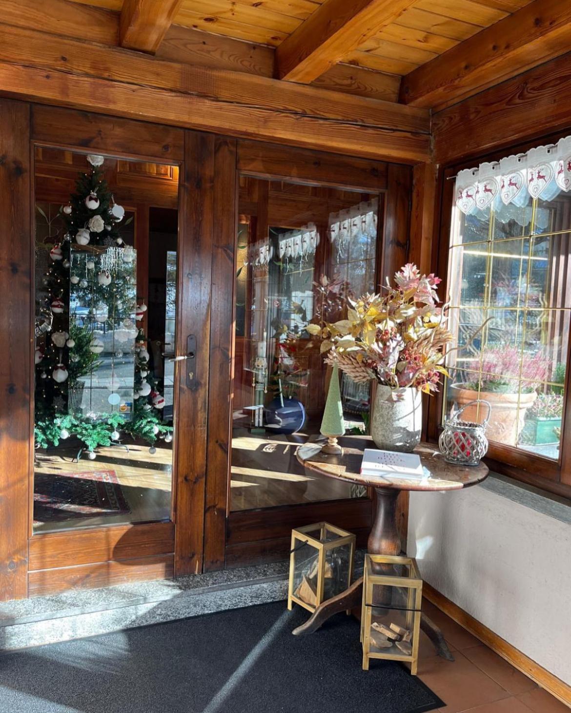 Hotel Coeur Du Village La Thuile Ngoại thất bức ảnh