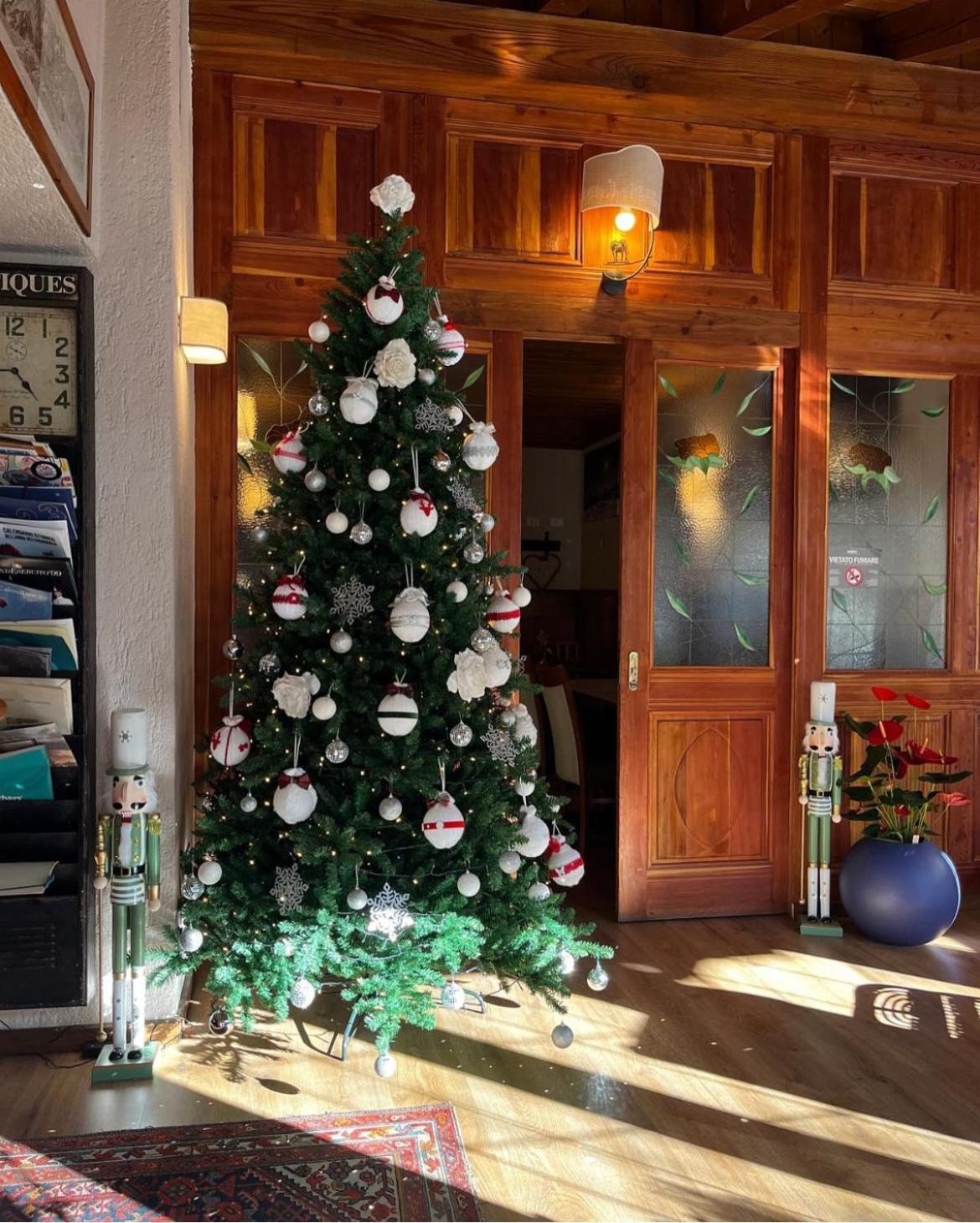 Hotel Coeur Du Village La Thuile Ngoại thất bức ảnh